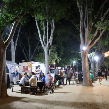 Street Food in. Str” anima Jardim da República até 24 de agosto