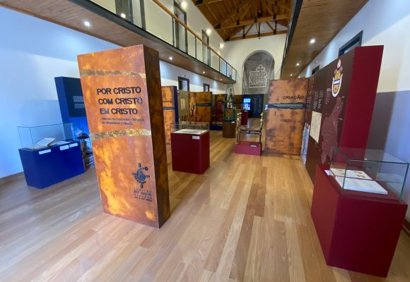 Exposição itinerante dos 50 anos da Diocese de Santarém até dia 28 de setembro em Almeirim