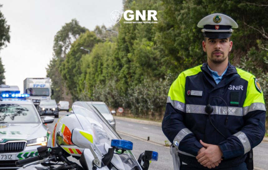 GNR reforça patrulhamento rodoviário durante o feriado de Todos os Santos GNR reforça patrulhamento rodoviário durante o feriado de Todos os Santos