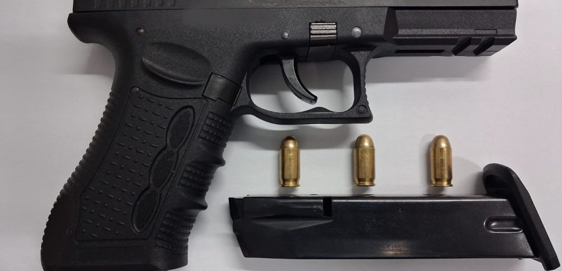 Jovem detido em Almeirim por posse ilegal de arma de fogo