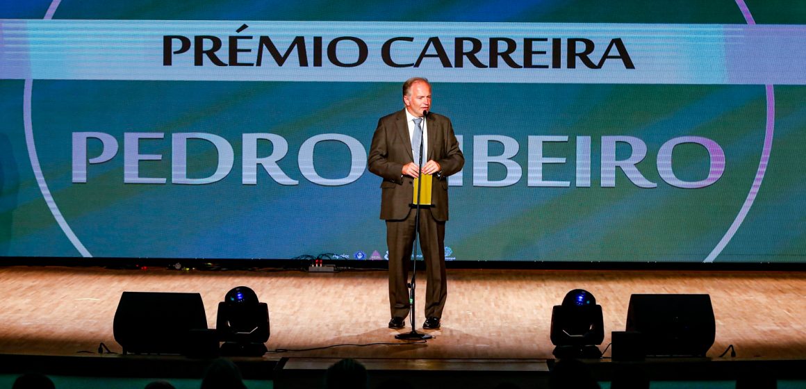 Gala O ALMEIRINENSE: Grande homenagem a Pedro Ribeiro com a entrega do prémio Carreira