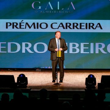 Gala O ALMEIRINENSE: Grande homenagem a Pedro Ribeiro com a entrega do prémio Carreira Gala O ALMEIRINENSE: Grande homenagem a Pedro Ribeiro com a entrega do prémio Carreira