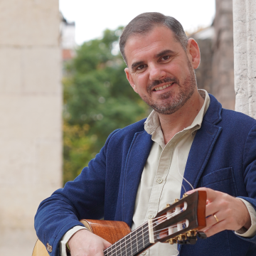 Rui Tanoeiro lança “Paga por Paga” com convidados de luxo na Chamusca