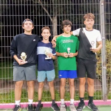 Gaspar Freire sagra-se vice-campeão em singulares e campeão em pares no Torneio Jovem em Alcobaça