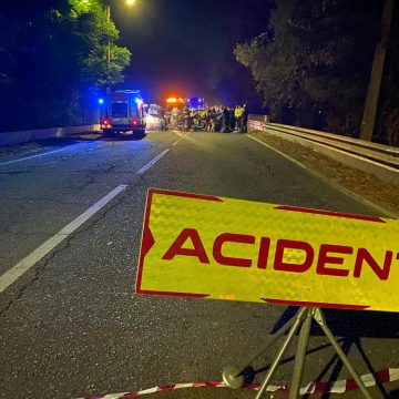 Choque frontal na EN118 provoca três feridos e corta estrada nos dois sentidos na Gouxaria