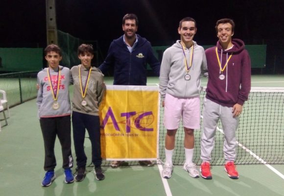 Artur e Gaspar Freire conquistam título de pares em torneio de Sub18 em Coimbra