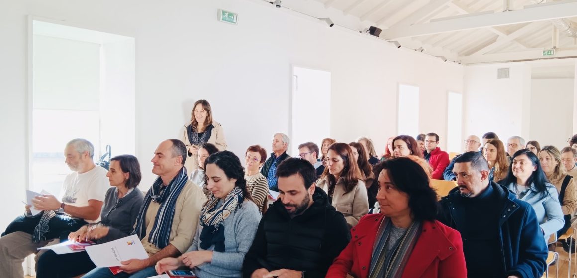 Programa “LVT Capacita 2025” realiza ação de formação cultural em Almeirim Programa “LVT Capacita 2025” realiza ação de formação cultural em Almeirim