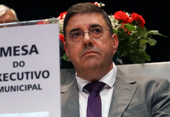 Joaquim Catalão assume presidência da Câmara de Almeirim com compromisso de trabalho pelo concelho