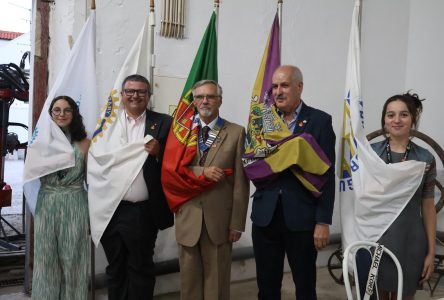 Rotary Club de Almeirim inicia novo ano rotário com transmissão de tarefas marcada pela emoção, homenagens e compromisso com a comunidade