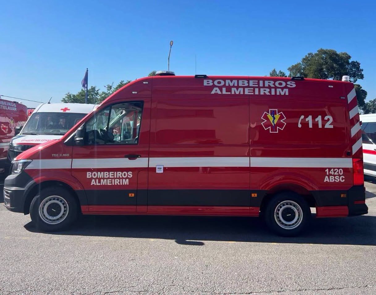 Câmara de Almeirim aprova apoio de 50 mil euros para novas viaturas dos bombeiros